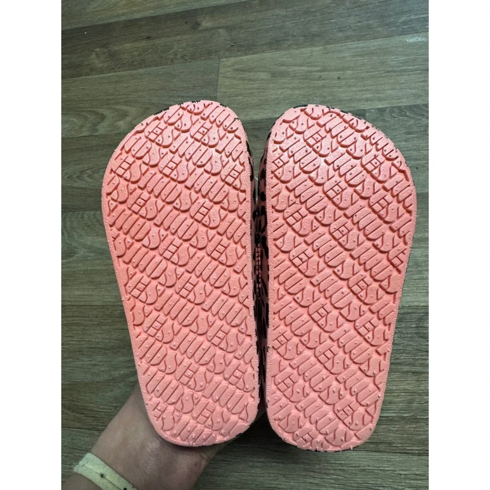 Freedom Moses Kids Leo Pink Martini Leopard Print Slides Sandals Size 8-9 NEW